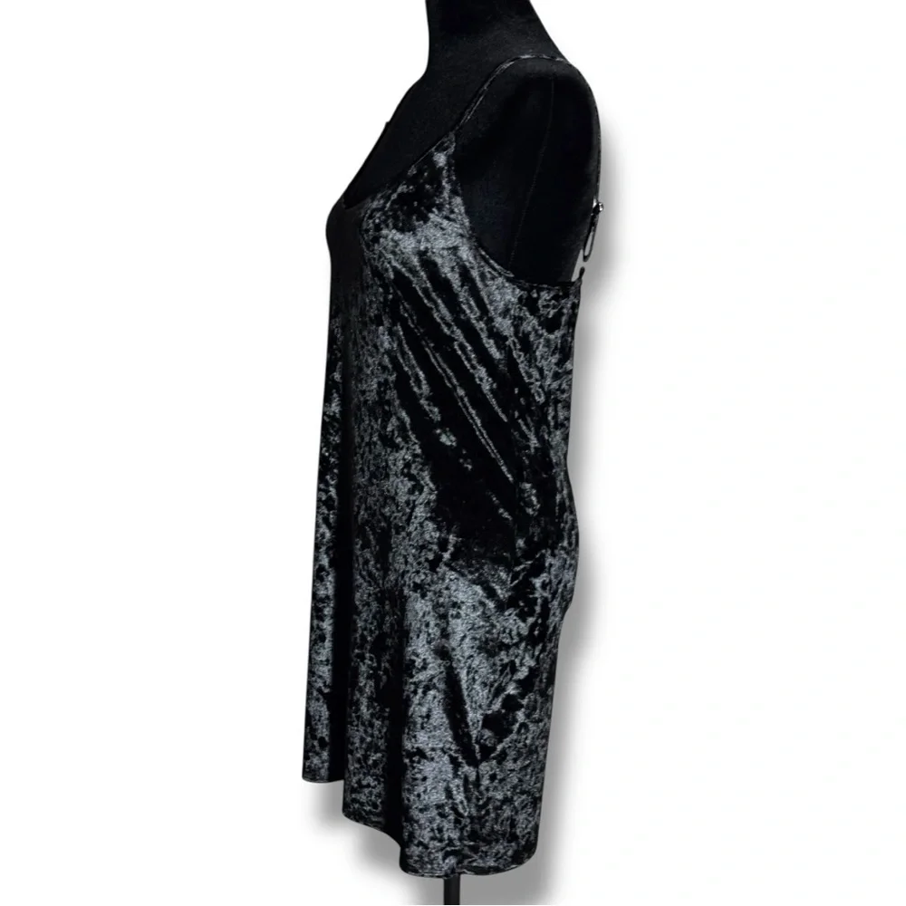 Hollister Black Velvet Sleeveless Adjustable Straps Soft Mini Slip Dress - Picture 5 of 16